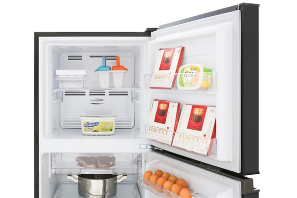 tu-lanh-toshiba-gr-b22vu-ukg-6-700x467-1 Tủ lạnh Toshiba Inverter 180 lít GR-B22VU UKG